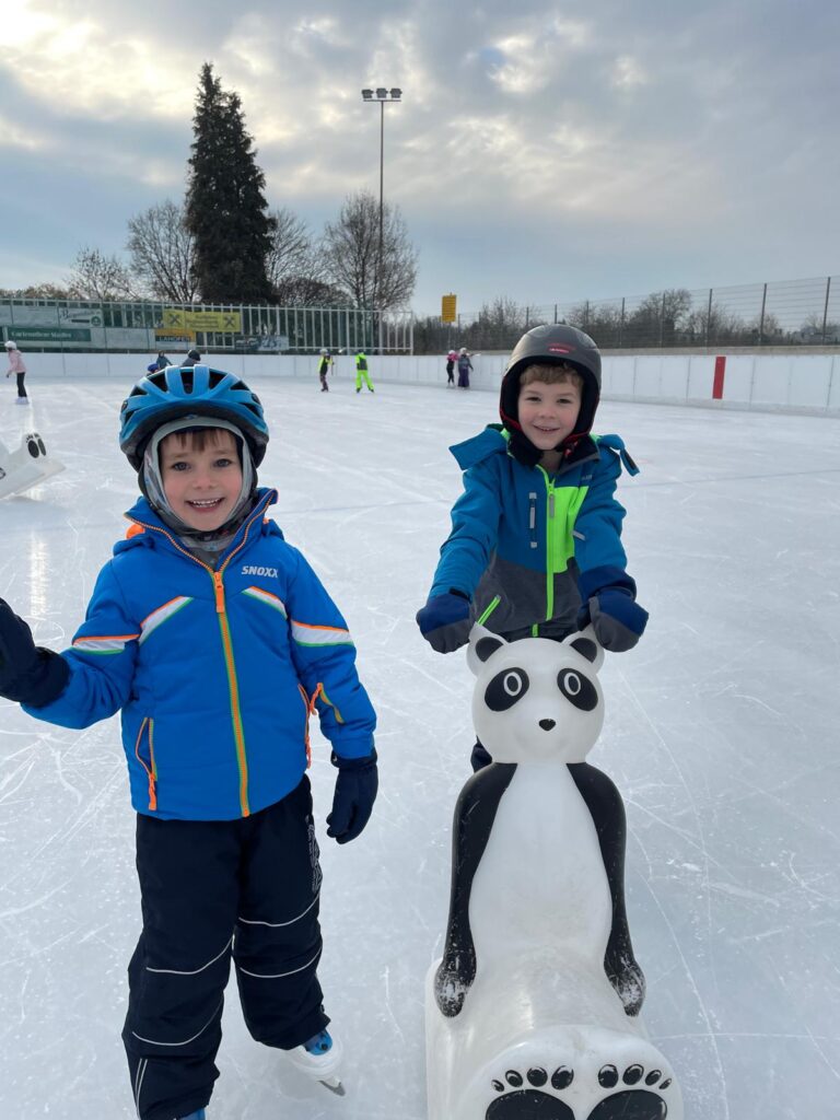 WhatsApp Image 2025-12-04 at 09.09.05